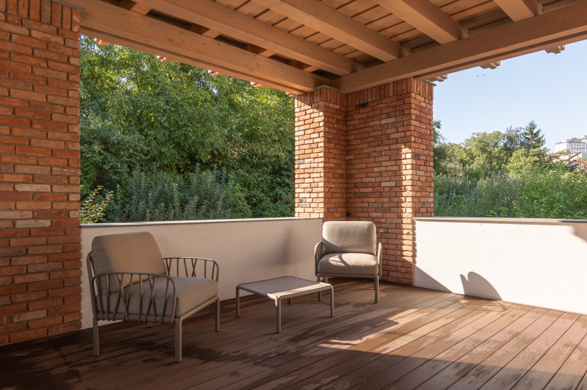 Casa de tip unifamilial din Cluj-Napoca  Cluj-Napoca BRICKED - SAVED BRICKS OF TRANSILVANIA 