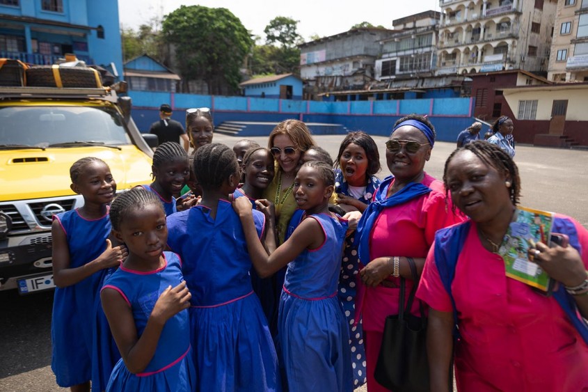 20 000 KM prin Europa și Africa fără plasă de siguranță Povestea echipei B-Leader la Budapest-Bamako