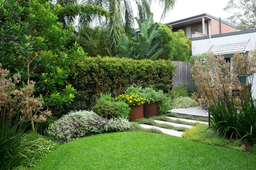 Portofoliu de proiecte exclusive: Grădini de lux realizate de Eco Garden Construct