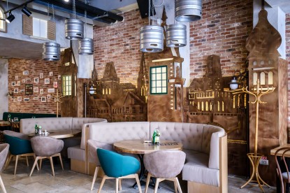 Restauurant Czech-In Staropramen Iași - pereti cu caramida aparenta  Iasi Amedio Ideas