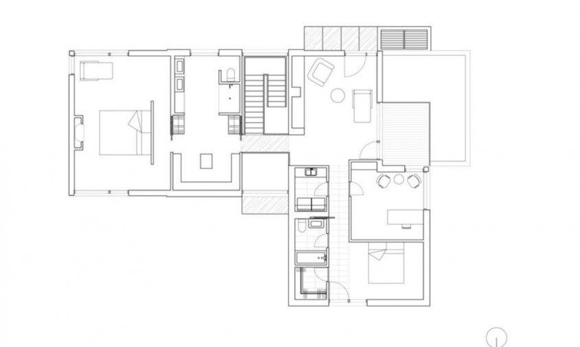 Design modern şi elemente rustice într-o casă construită cu materiale naturale