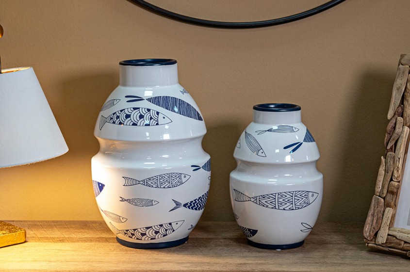 Vaze ceramice albe cu model pește albastru decor inspirat din Grecia perfect pentru amenajare în stil