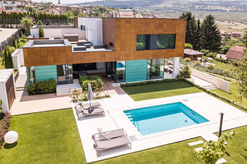 Fatada ventilata Casa G Cluj | panouri HPL finisaj furnir