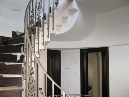 Zona scarii in timpul lucrarilor de restaurare - Casa Ilie Birt  Brasov SAINT-GOBAIN RIGIPS
