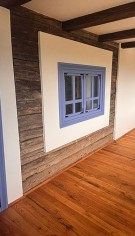 Restaurarea unei case tradiționale cu materiale naturale – un exemplu de autenticitate și sustenabilitate