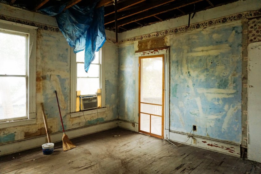 Renovarea unei case vechi – între confort și istorie 