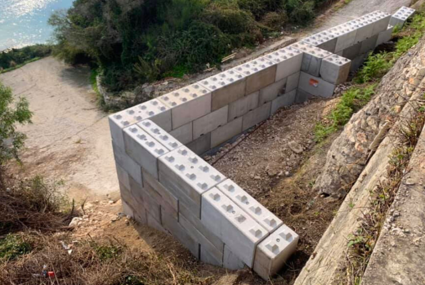Blocurile modulare din beton: soluția agricultorilor pentru probleme multiple