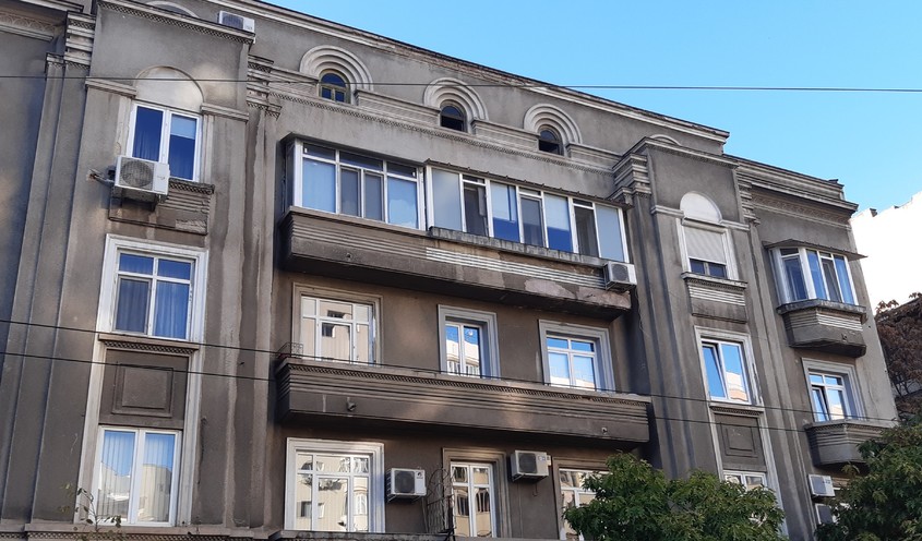 Avem nevoie de autorizație pentru închiderea balconului?