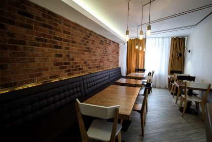 Zona cu mese  Iasi Amedio Ideas