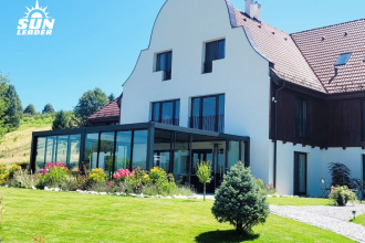 Pergole bioclimatice și sisteme de sticlă pentru Timian Chalet – Miercurea Ciuc