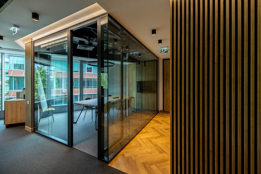 Fitout complet: Servicii integrate pentru spații comerciale performante