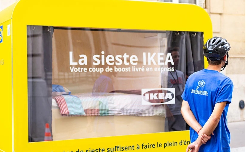 Siesta într-un dormitor mobil Ikea