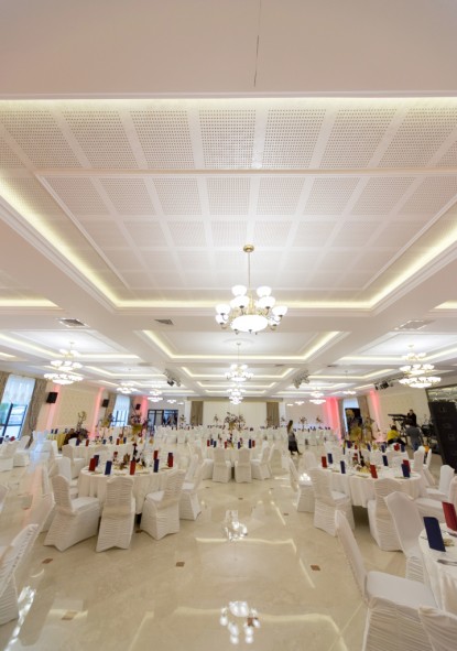 Detalii tavan Ballroom  Botosani SAINT-GOBAIN CONSTRUCTION PRODUCTS ROMANIA - DIVIZIA RIGIPS