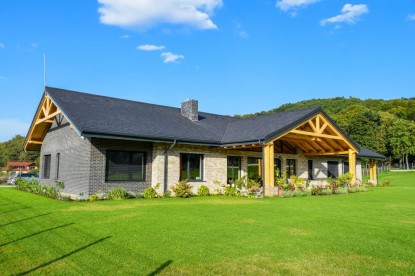 Aspectul casei dupa placarea cu caramida aparenta  Brasov Amedio Ideas