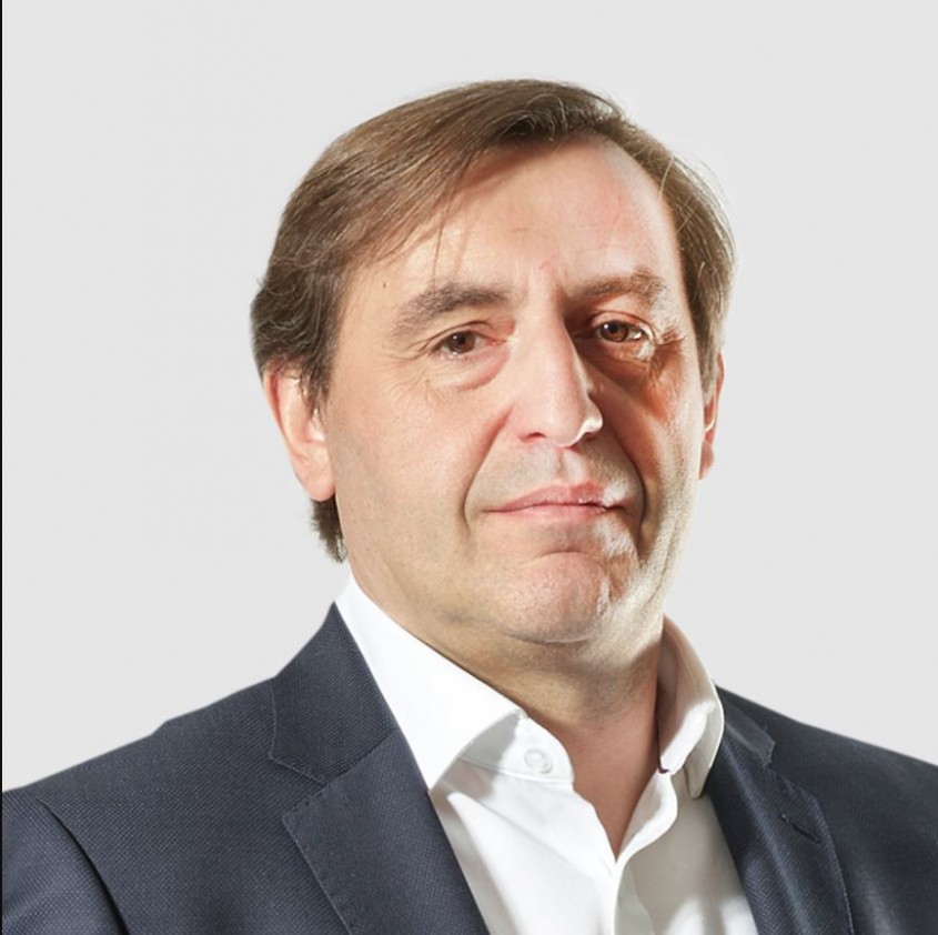 BERNARD DELVAUX, CEO Etex