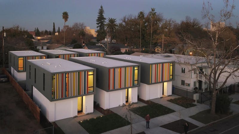 Oak Park Housing - Sacramento, California, de Johnsen Schmaling Architects