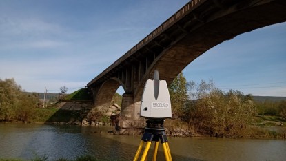 Podul Dolhasca in timpul realizarii scanarii 3D de catre echipa GRAPHEIN  Dolhasca GRAPHEIN GRAPHEIN