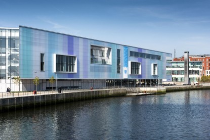 Fatada Belfast Waterfront  Belfast GEPLAST