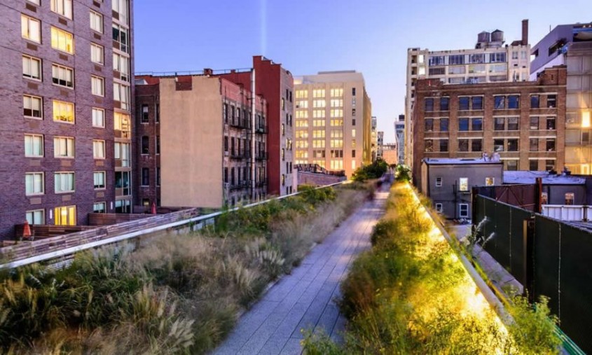 High Line, New York - Spațiu verde pe înălțime, construit pe linia căii ferate