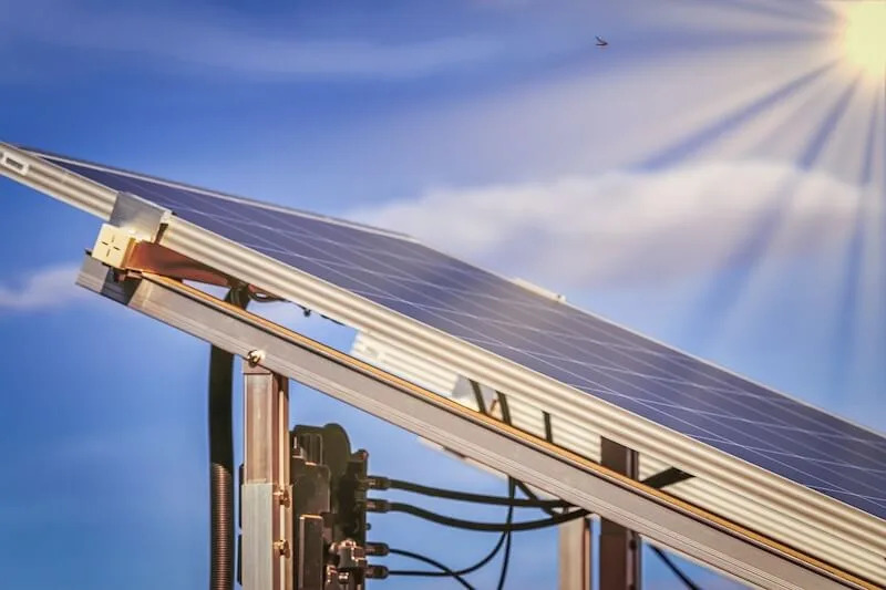 Cum să reduci factura de energie cu panouri fotovoltaice