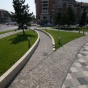 Amenajarea spatiului pietonal aleilor auto si parcarilor din Centrul Civic Alba Iulia cu pavaj furnizat de