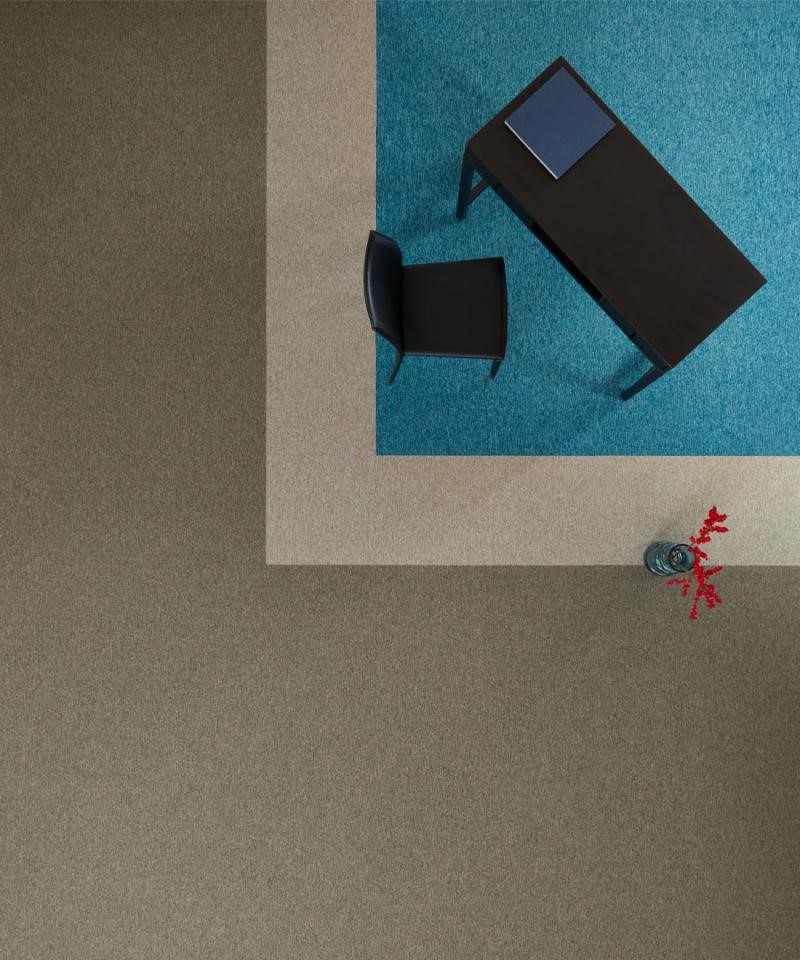 Mocheta BLOQ: Pardoseala care organizează spațiul, reduce zgomotul și rezistă &icirc;n timp