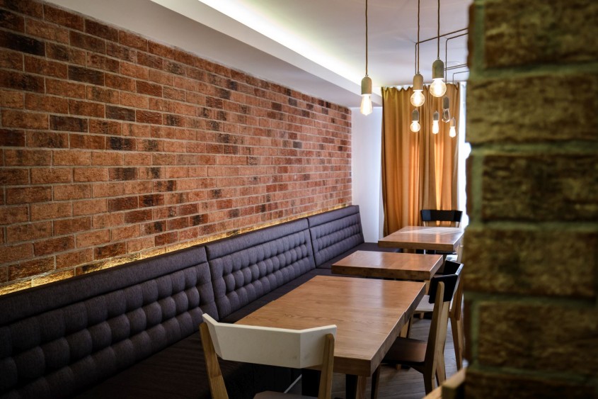 Detalii caramida aparenta Amedioklinker - pe perete