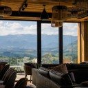 The Pines Bucegi Lodge &ndash; sonorizare profesională pentru o experiență autentică de hotel boutique