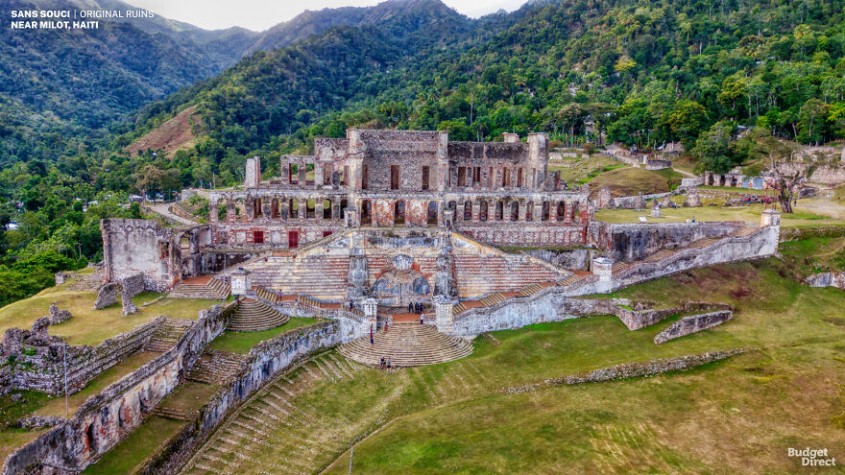 Cum arătau în vremurile de glorie şapte palate semeţe care sunt astăzi doar nişte ruine