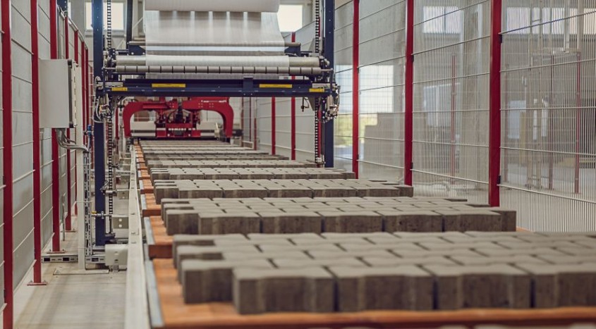 Piața prefabricatelor din beton de mici dimensiuni a ajuns la 215 de milioane de euro în