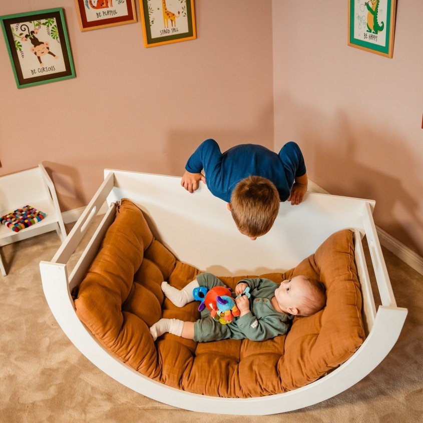 Balansoar Montessori cu tobogan 1.jpg