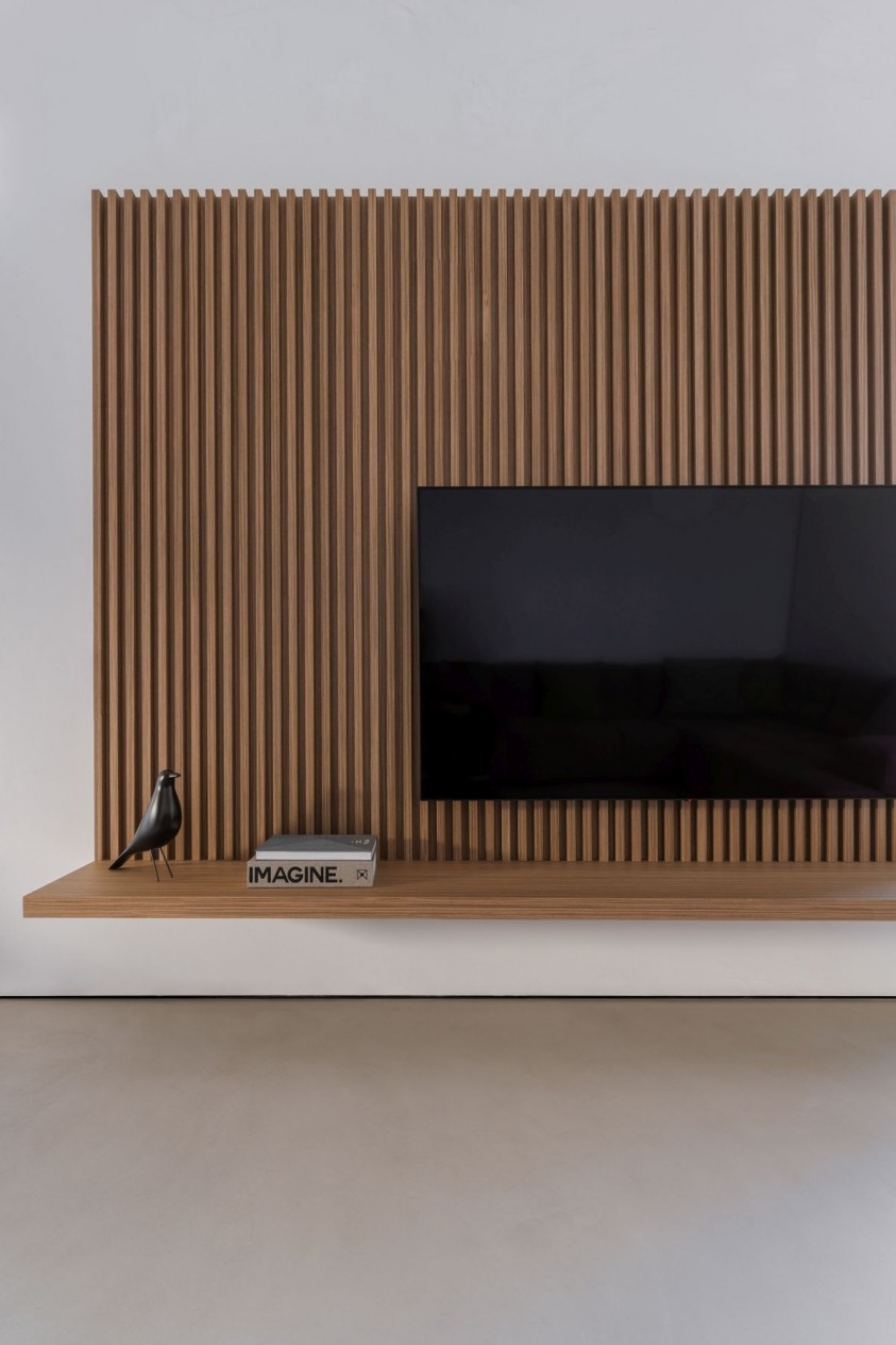 LAmbriuri moderne in spatele televizorului  Chiari ECLISSE EST