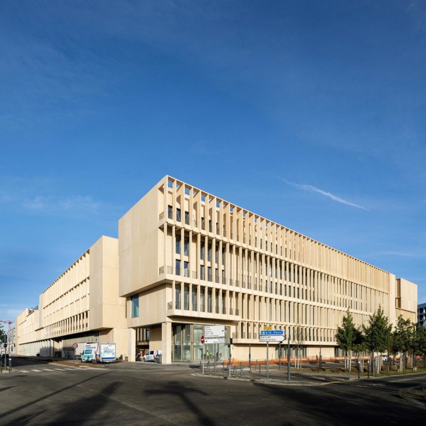 Institut Mines-Télécom in Paris, Franta