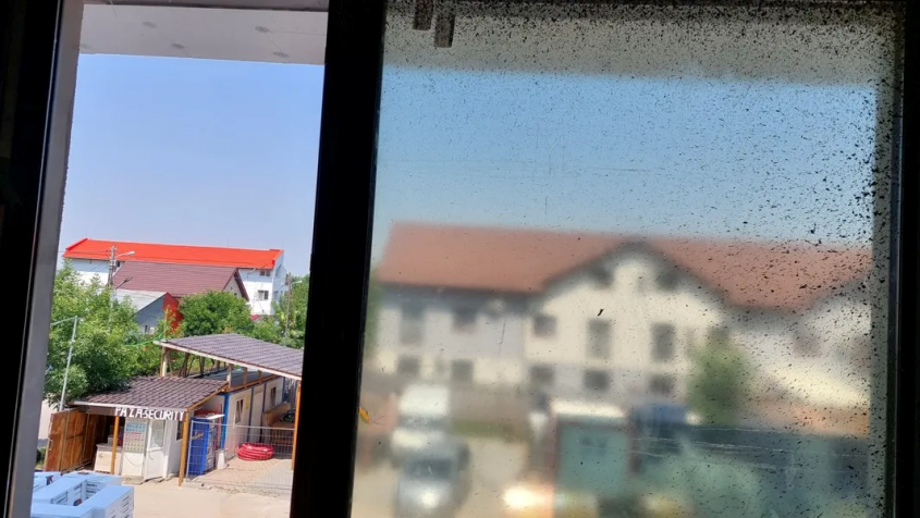 Soluții sustenabile pentru șantiere moderne: Redu poluarea cu plastic folosind folia lichidă distribuită de Vectis Tet