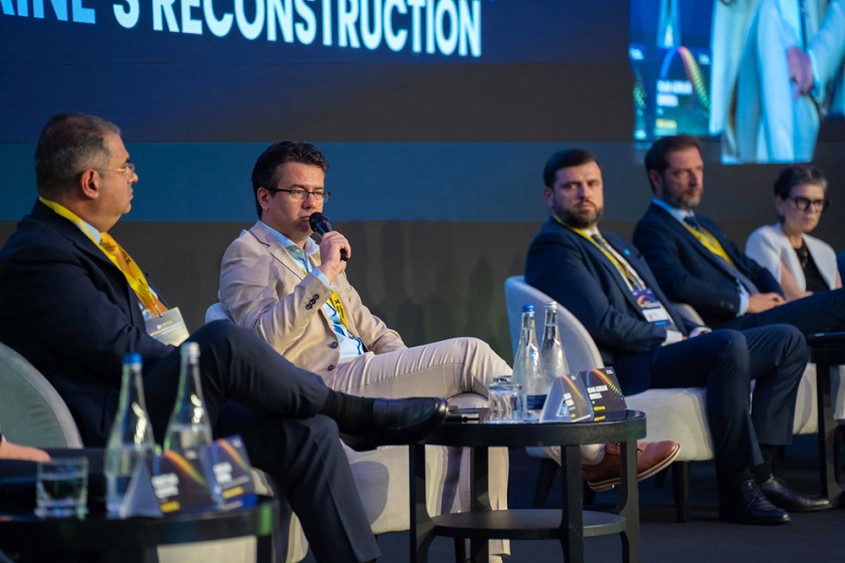 Mesajul transmis la București de lideri internaționali Reconstrucția Ucrainei poate repoziționa Rom&acirc;nia &icirc;n centrul investițiilor regionale
