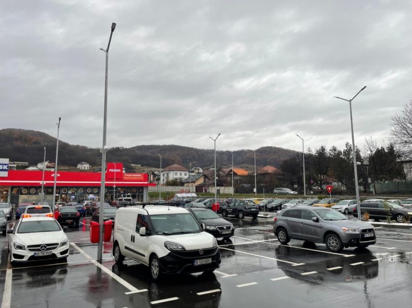 Sonorizarea parcurilor de retail – cum alegem soluția potrivită pentru fiecare zonă?
