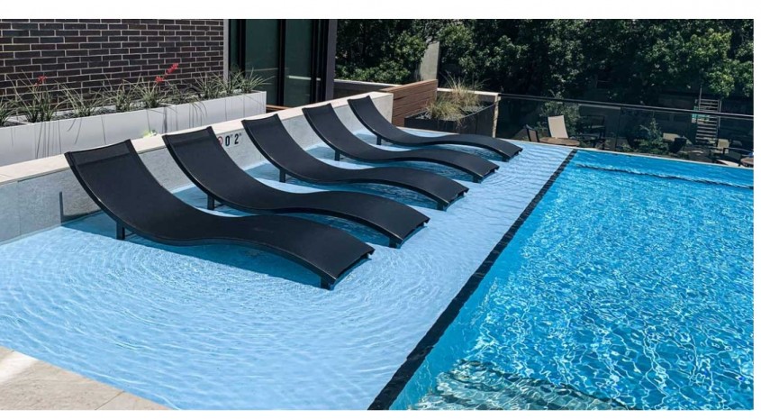 O piscină transparentă pentru complexul The Hudson, Dallas