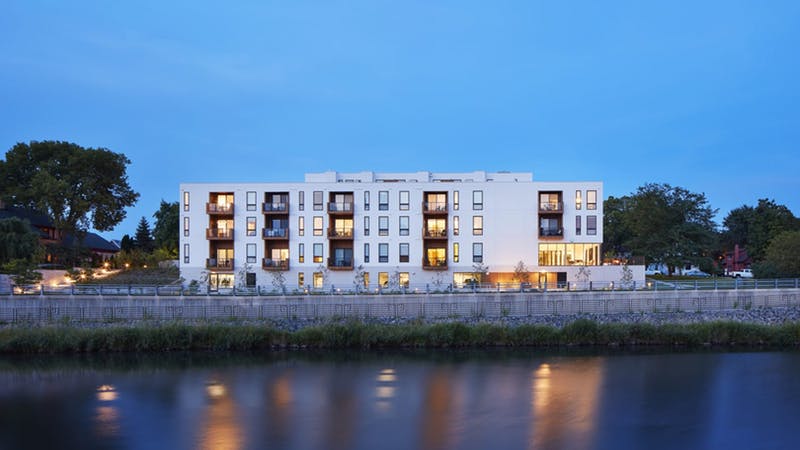 Lofts at Mayo Park, Rochester, Minnesota, de Snow Kreilich Architects