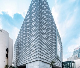 Fațadă ventilată la proiectul de renovare și extindere a muzeului de artă din Hong Kong