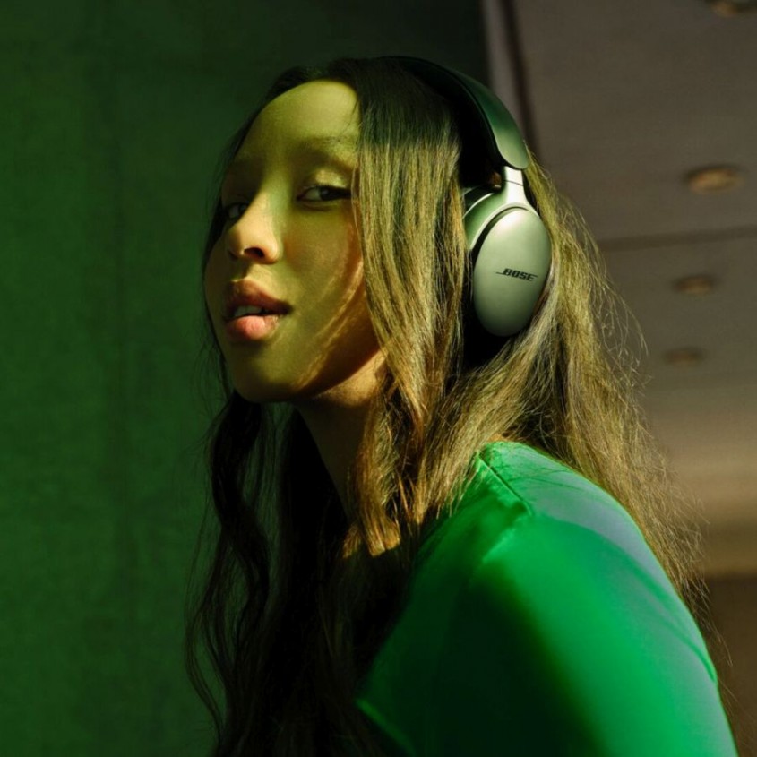 Noile casti cu anularea zgomotului Bose QuietComfort Ultra Headphones