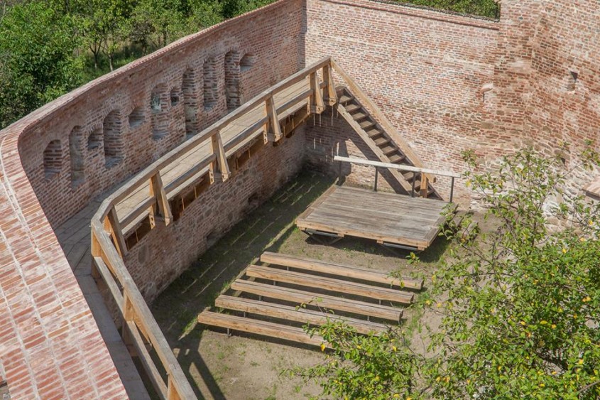 Ambasada SUA anunță o donație de 500.000 de dolari pentru o biserică fortificată din România