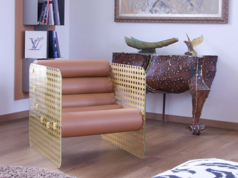 MW02 caning gold.jpg