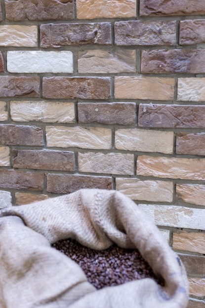 Bucuresti - caramida aparenta placaj klinker Amedio Mix  Bucuresti Amedio Ideas