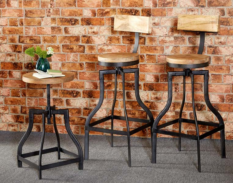Mobilier în stil industrial - inovator și elegant