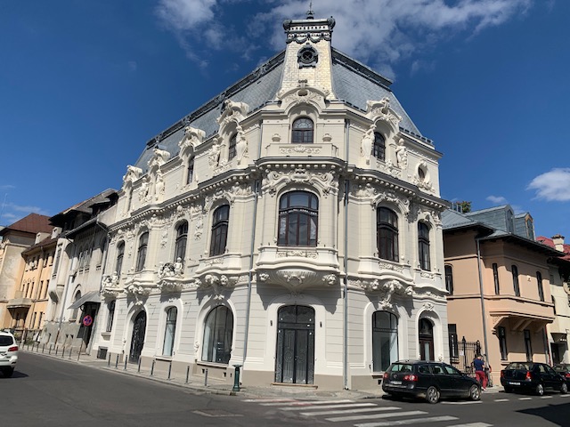 Au fost finalizate lucrările de consolidare la casa celebrei Miţa Biciclista (Foto)