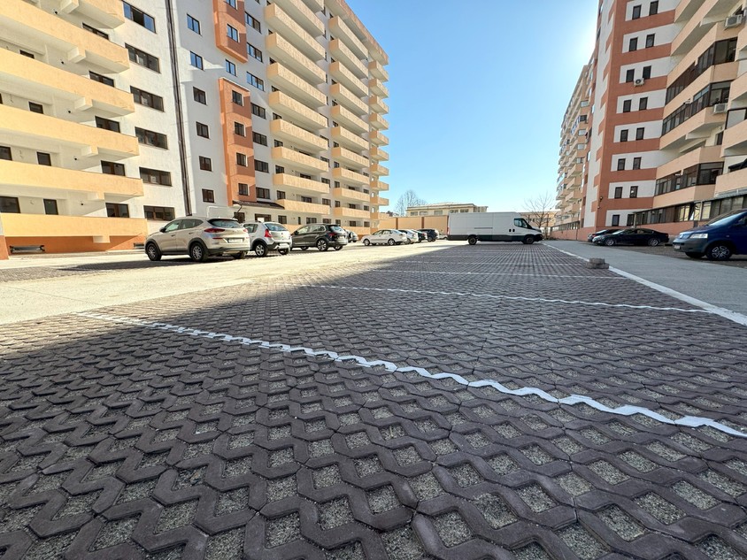 Durabilitatea spațiilor urbane începe de la sol: rolul pavajului în infrastructura modernă