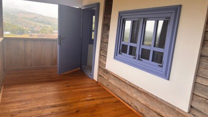 Restaurarea unei case tradiționale cu materiale naturale  NATURALPAINT
