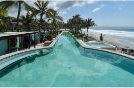 Myrtha Pools a furnizat un bazin infinity pentru hotelul W Punta de Mita Marriott