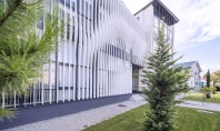 Parasolare inspirate din ecuația valului ABA Oradea Arhitectul ne ajută să întrezărim nu numai conceptul materializat