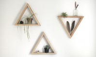 Decorativ si practic rafturi triunghiulare Iata un proiect pentru niste decoratiuni folositoare triunghiurile din lemn vor